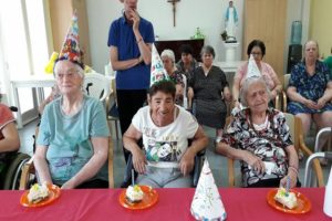 nws_festa_compleanno_alla_rssa_mesagne_le_ospiti_nate_agosto_1204_1
