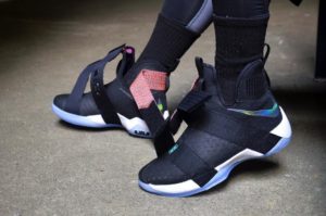 nws_nike_lancia_sul_mercato_un_nuovo_paio_scarpe_accessibili_1047_1