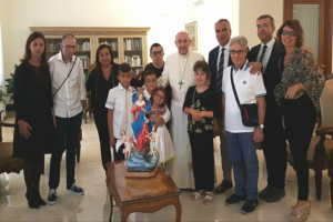 nws_rivoluzione_della_tenerezza_papa_francesco_riceve_rssa_osa_mesagne_1178_1
