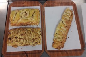nws_rsa_bellagio_gli_ospiti_preparano_strudel_mele_tutta_salute_1244_1