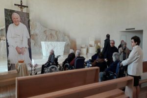 nws_rssa_mesagne_gli_ospiti_visita_all_altare_della_reposizione_1046_1